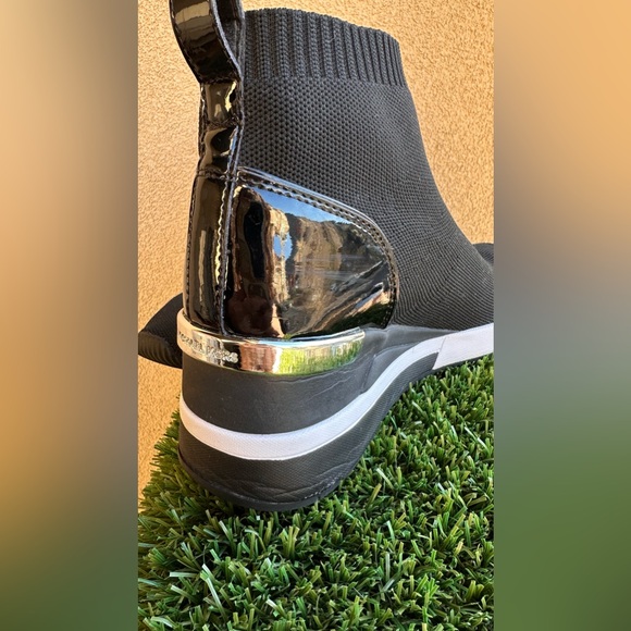 Michael Kors Skyler Wedge Sneakers - Picture 4 of 7